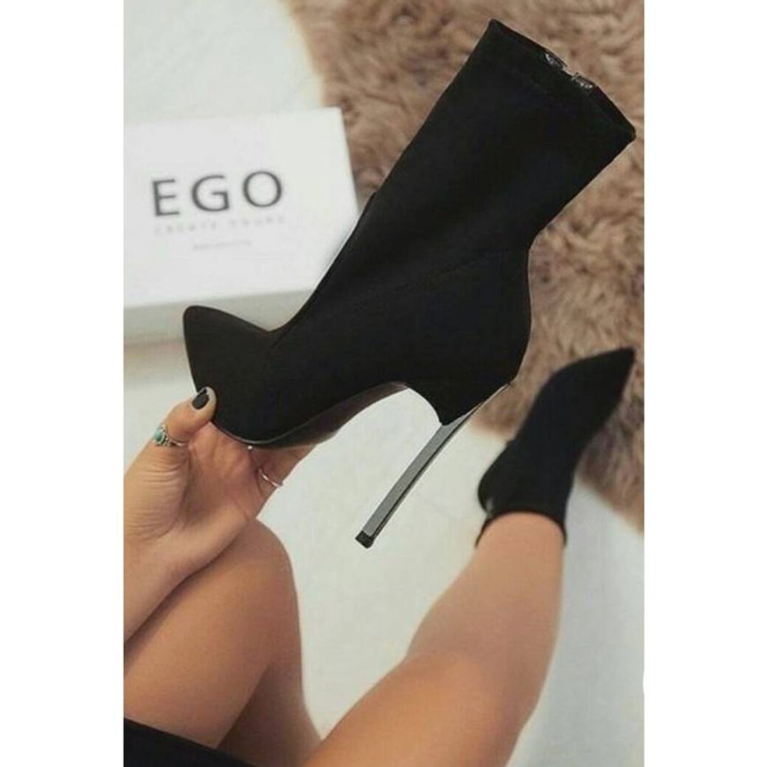 Social EGO SHOES