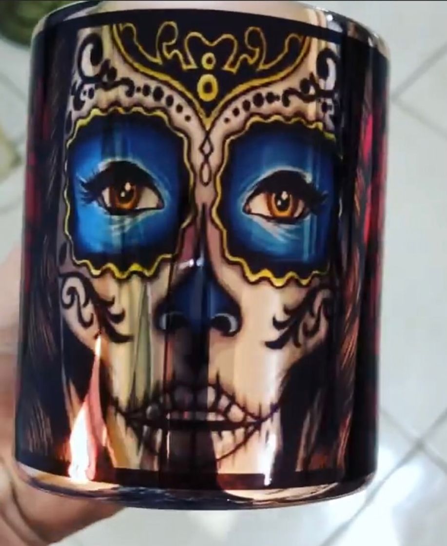 Moda Caneca personalizada Espelhada tema Catrina.  Linda demais. 