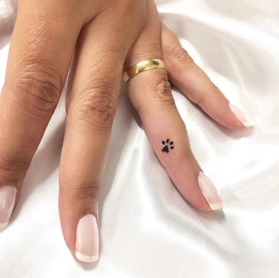 Moda Tatto minimalista 