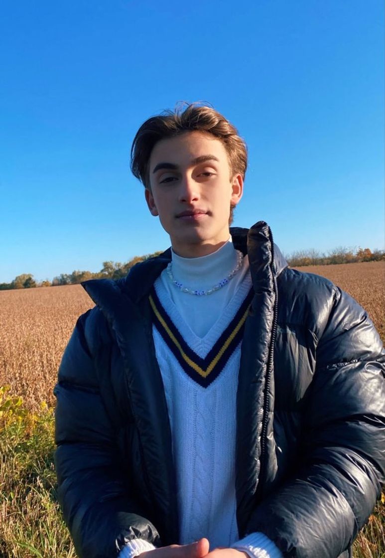 Moda Johnny Orlando