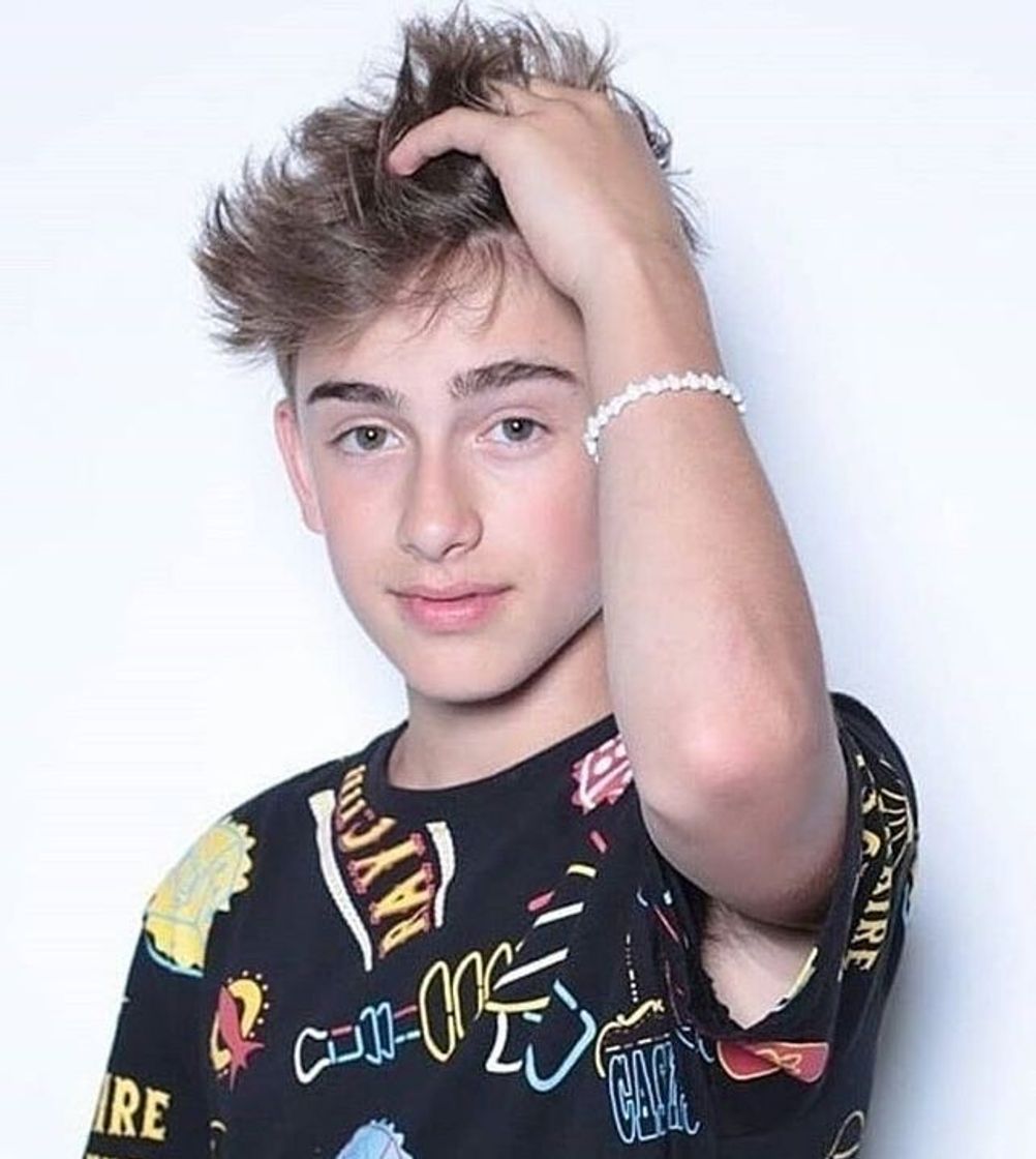 Moda Johnny Orlando