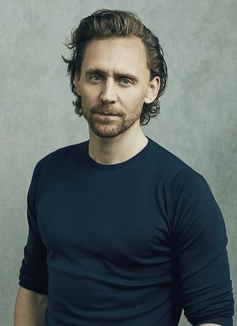 Social Tom Hiddleston