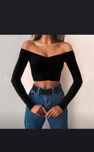 Camisa con hombros descubiertos