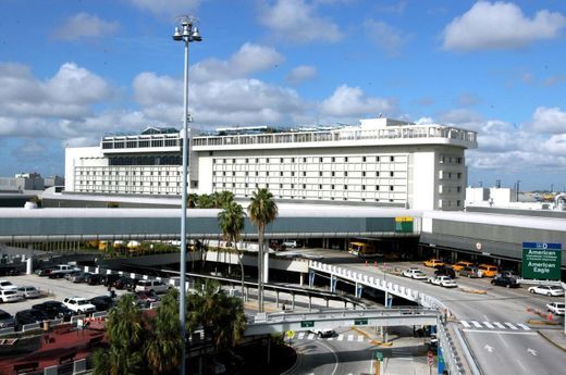 Place Aeropuerto Internacional de Miami (MIA)
