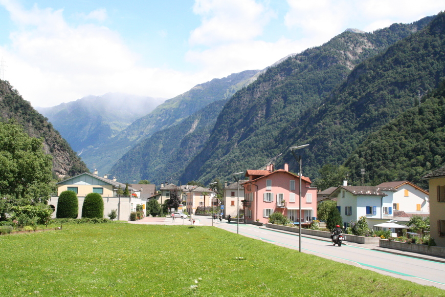 Places Lostallo