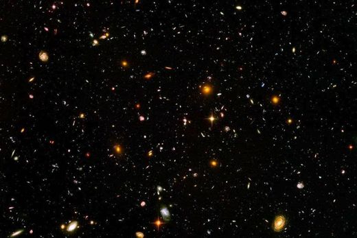 O Cosmo em galáxias vibrantes

