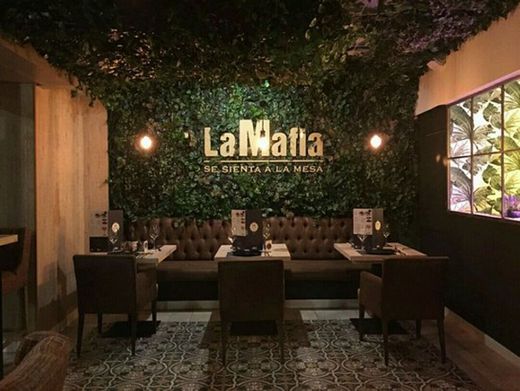 La Mafia Sit-Down Restaurant