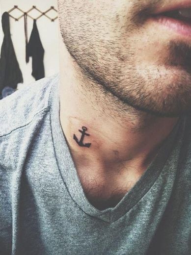 Tatuaje pequeño para hombre 