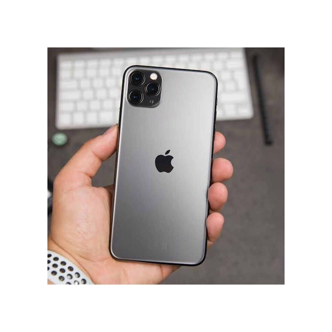 Social Apple iPhone 11 Pro