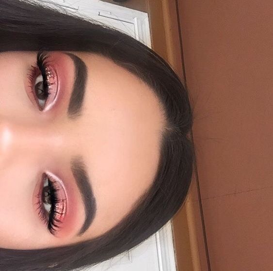 Social Glitter makeup 