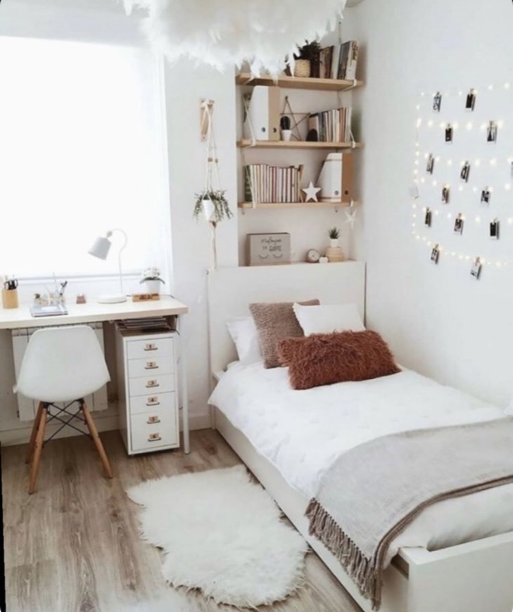 Social Teen bedroom decor