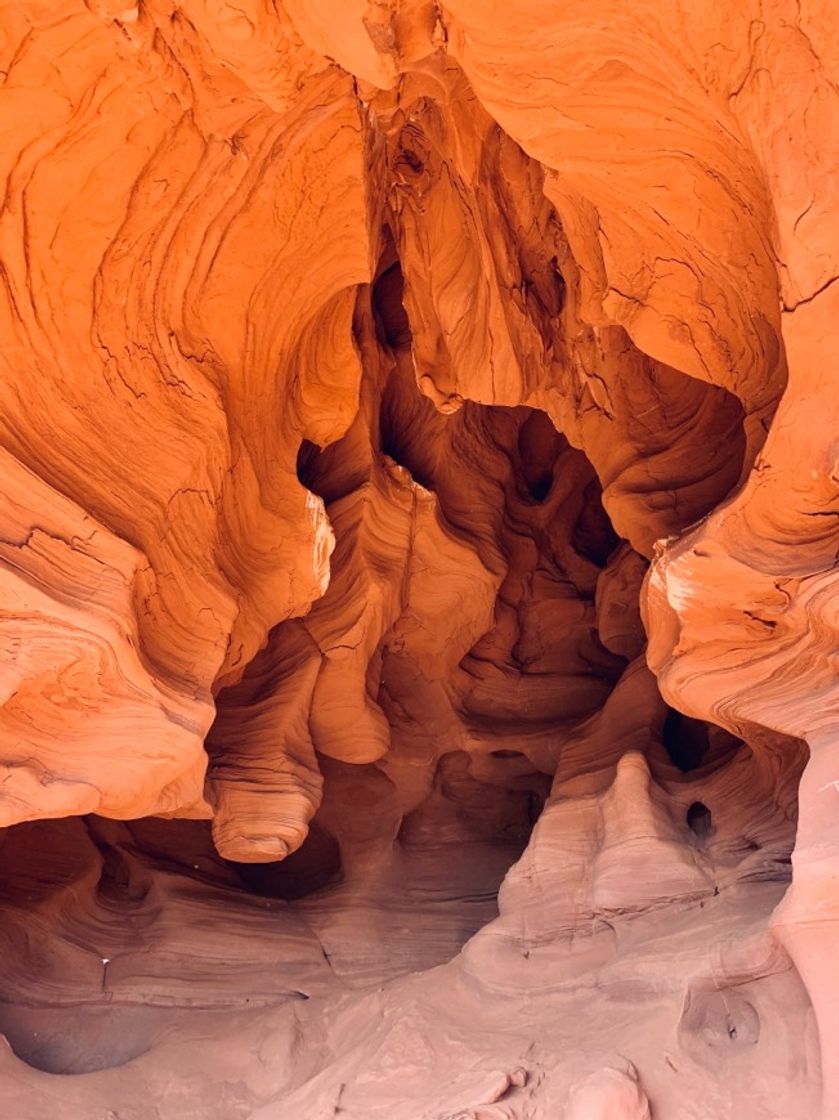 Places Cuevas Can Riera, Torrellas de Llobregat