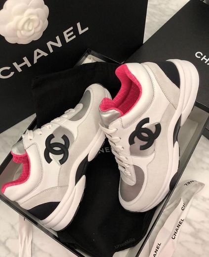 Tênis chanel 😍