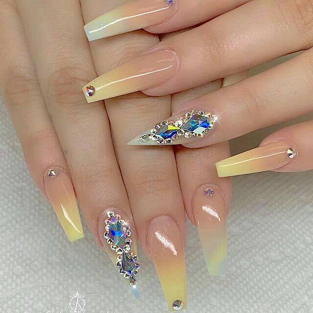 Moda Unhas decoradas 