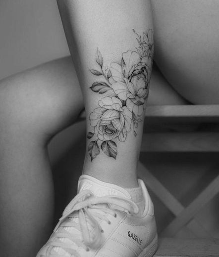 Tatuagem de flores 🌸