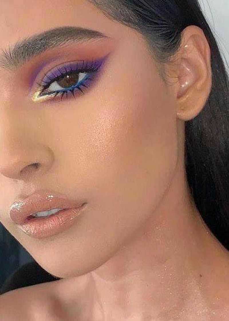 Moda Purple makeup