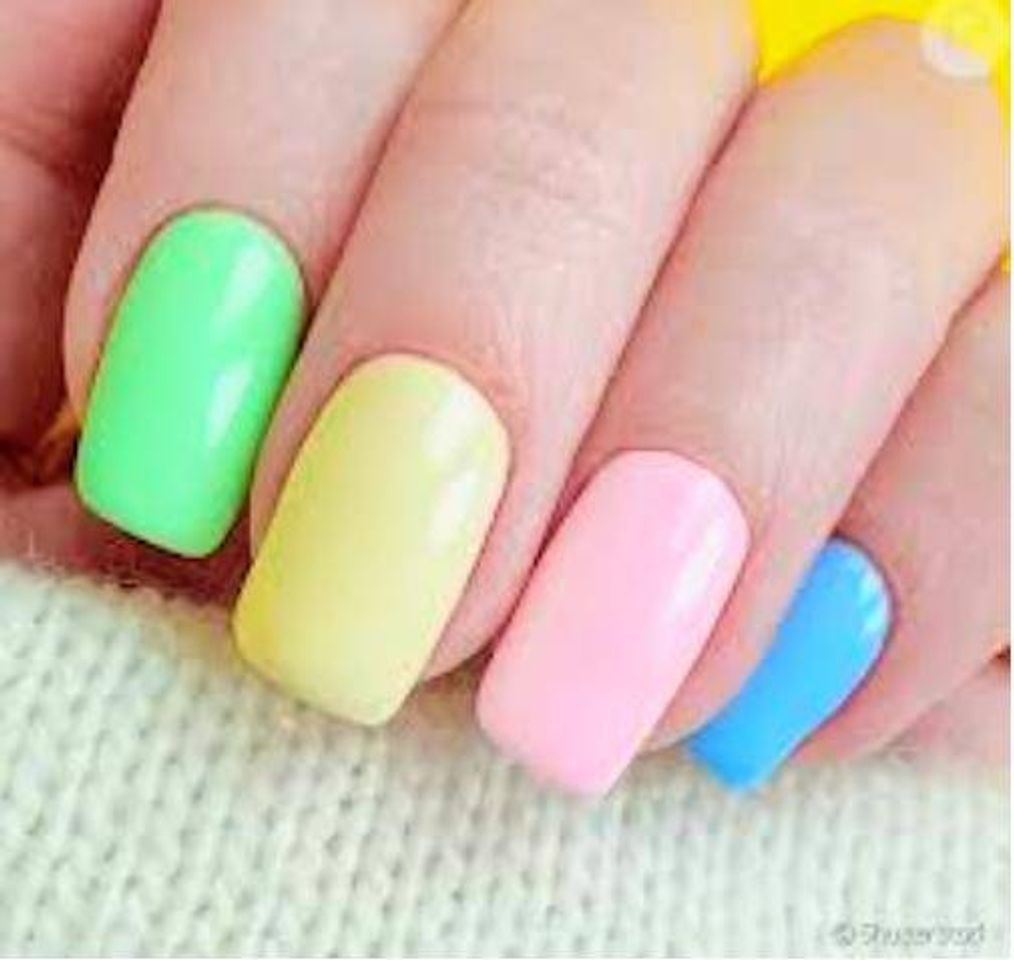 Moda Unhas coloridas