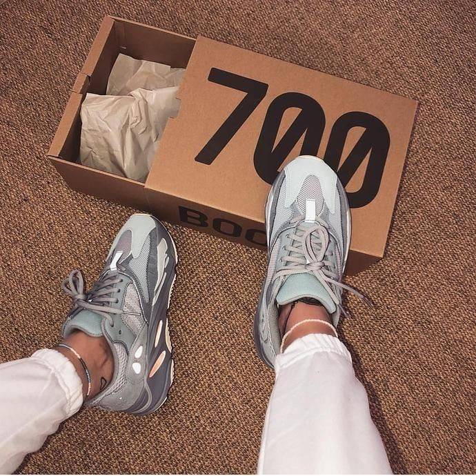 Social adidas Yeezy Boost 700 Inertia - Zapatillas Deportivas