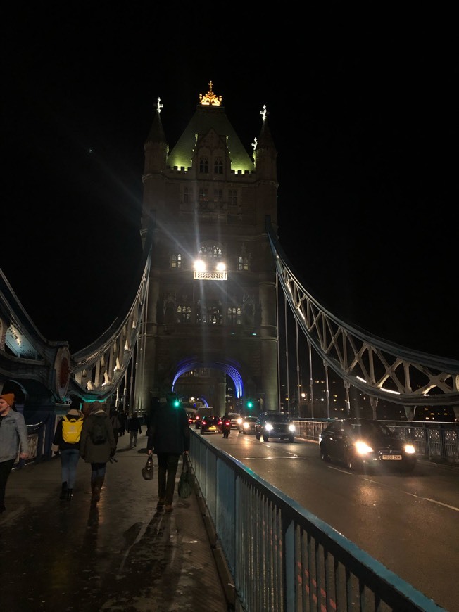 Place Tower Bridge