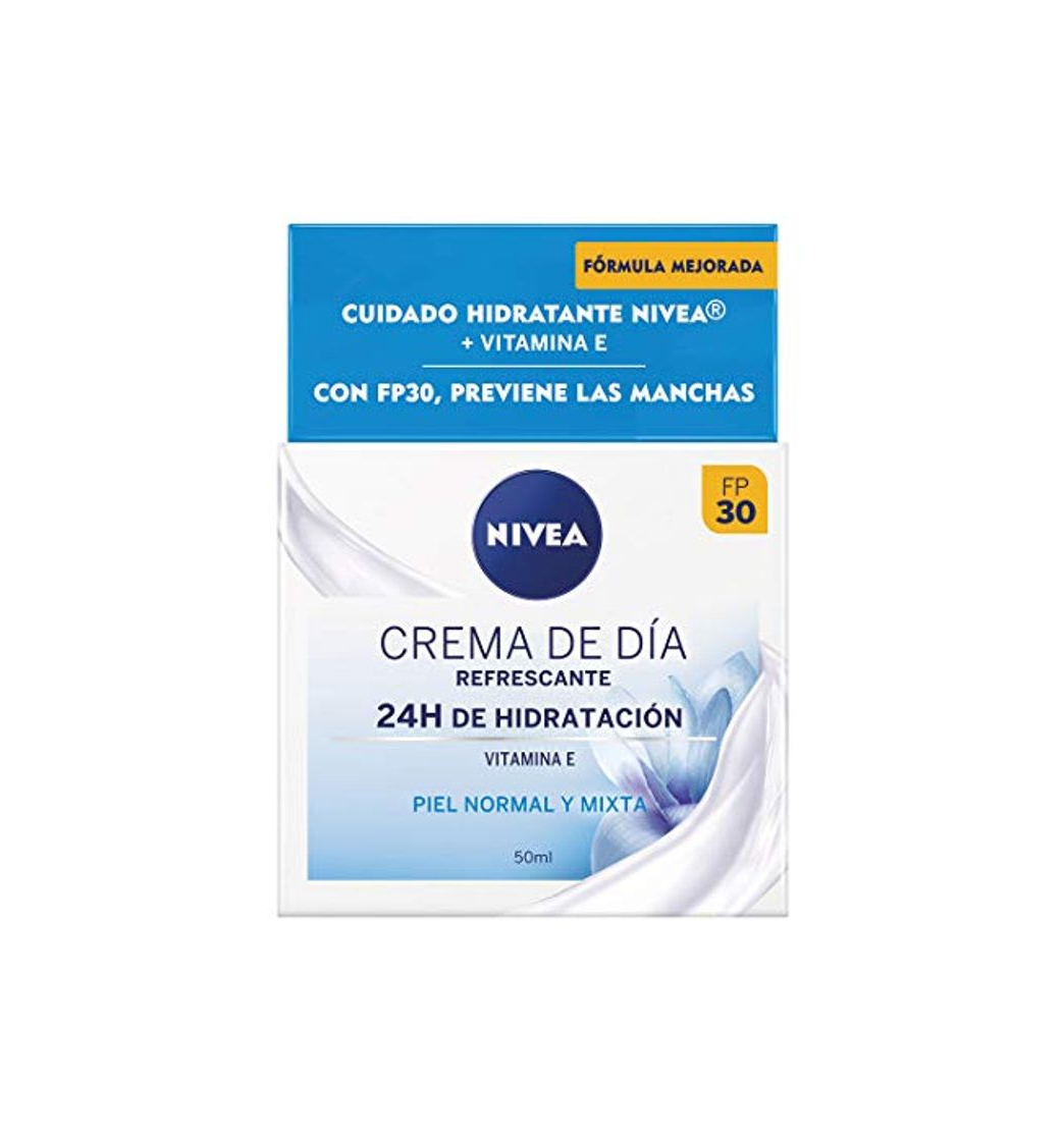 Products NIVEA Crema de Día Hidratante y Refrescante Piel Normal y Mixta SPF30 50 ml