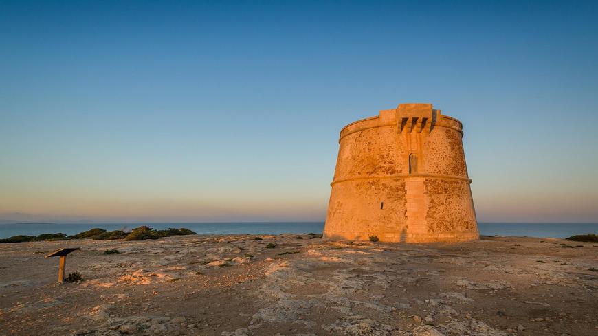 Place Torre de Punta Prima Formentera 