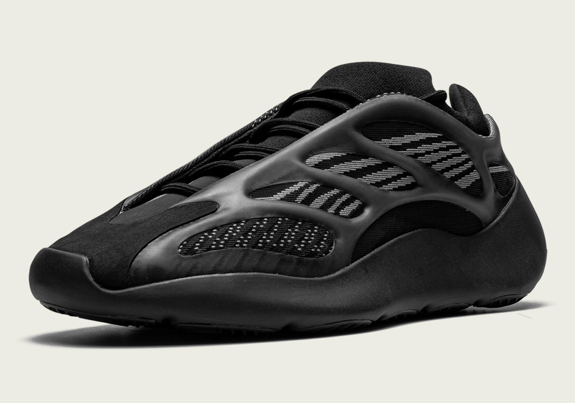 Yeezy 700 V3 Alvah