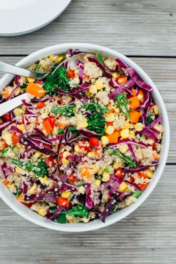 Salada de quinoa rainbow 