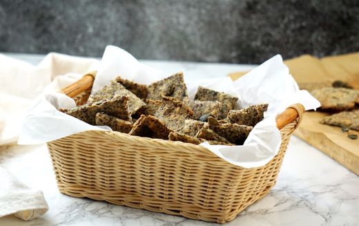 Cracker de sementes veganos sem farinha e sem glúten