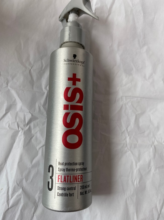 Producto OSIS+ Protector de Calor para peinados súper lisos.