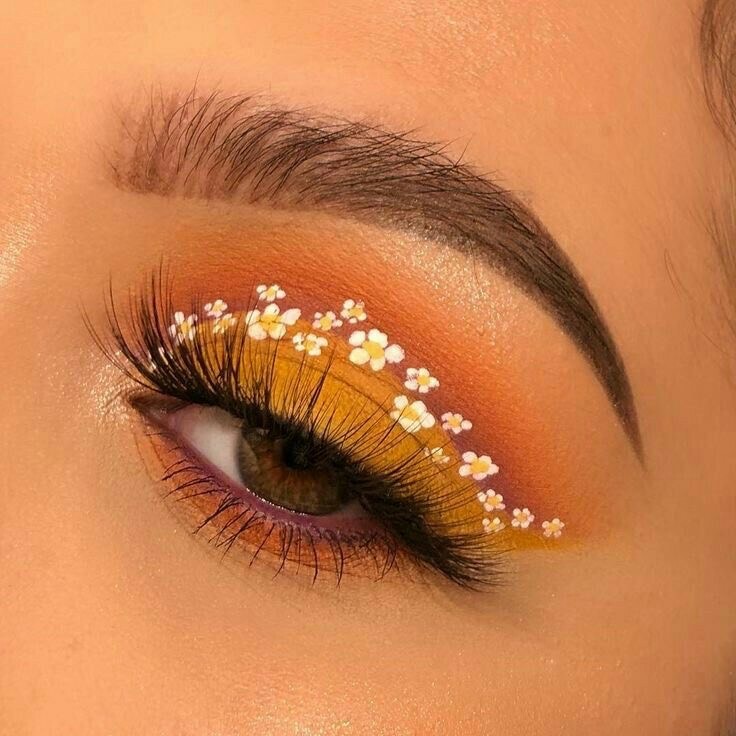 Moda Maquiagem de flores 💛