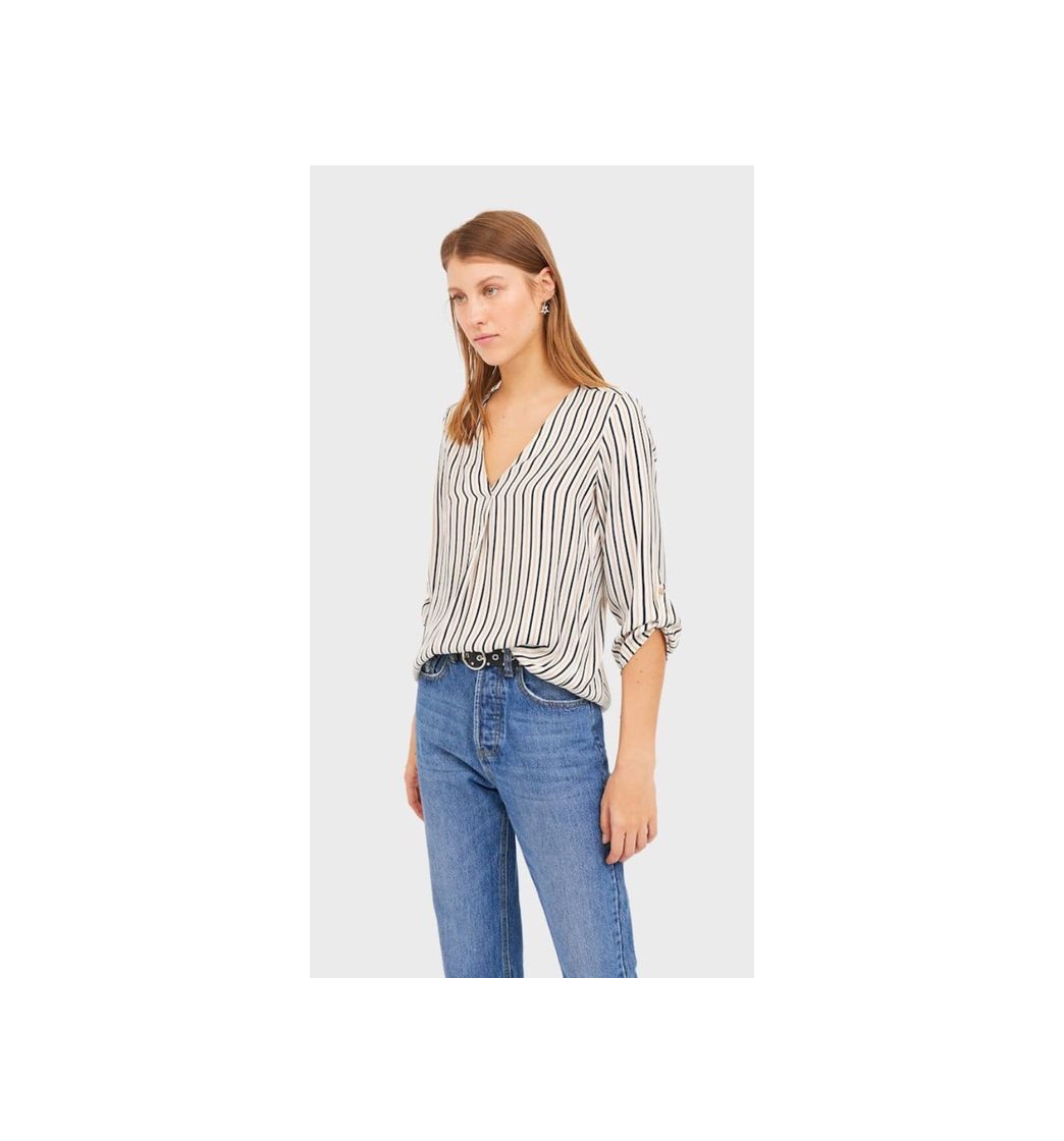 Fashion Camisa larga cuello pico blanca Stradivarius 2020