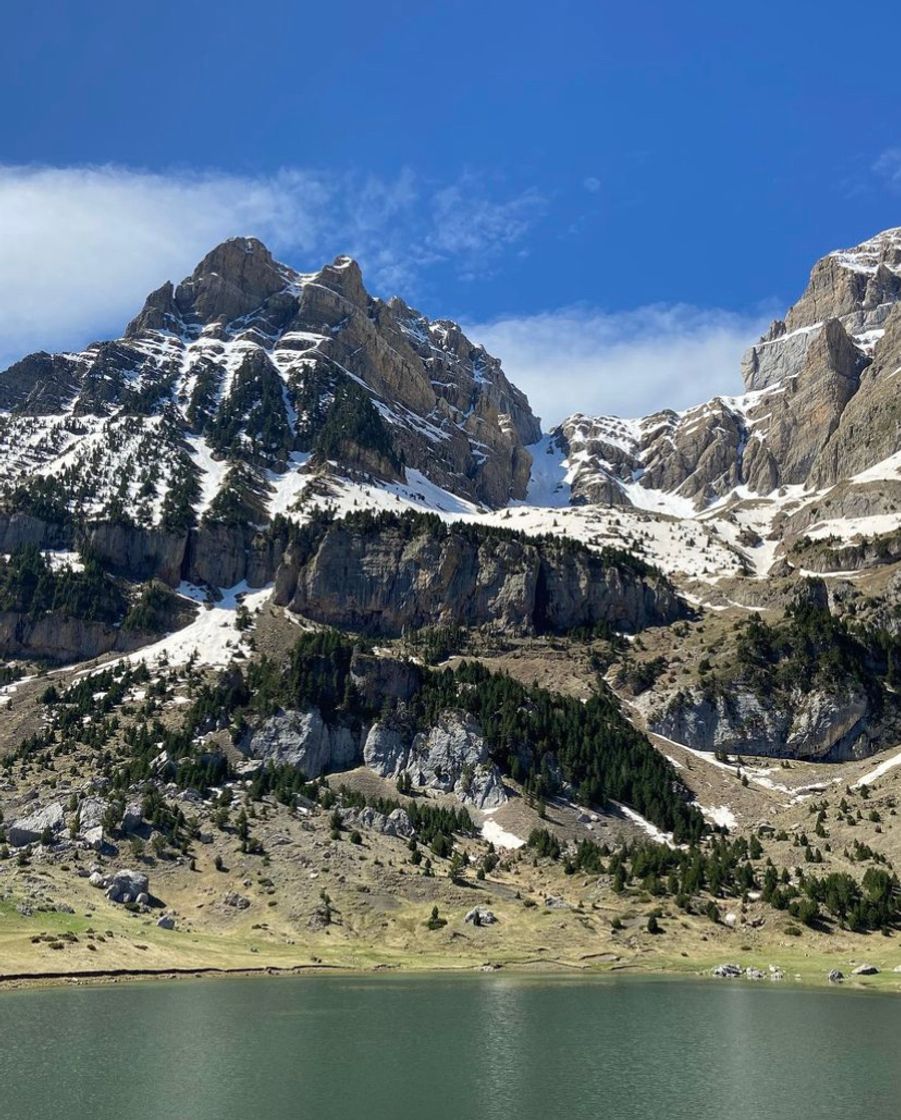 Lugares Ibón de Piedrafita