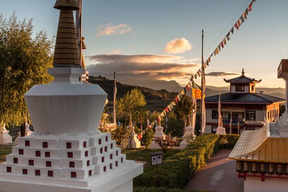 Lugares Centro Budista Dag Shang Kagyu