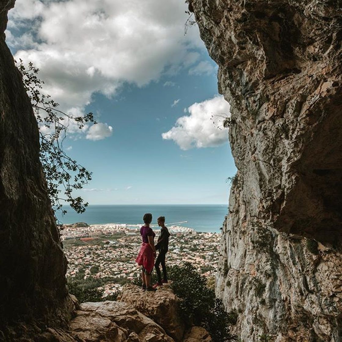 Lugar La cova de l'aigua