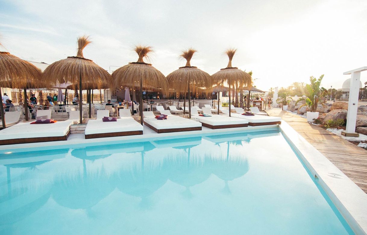 Restaurantes Nudo Beach Club