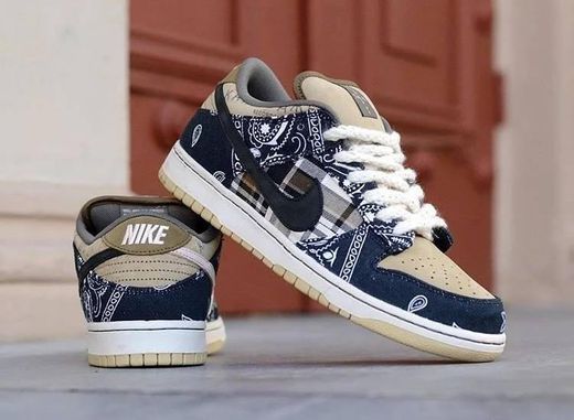 Nike Sb Dunk Low Travis Scott