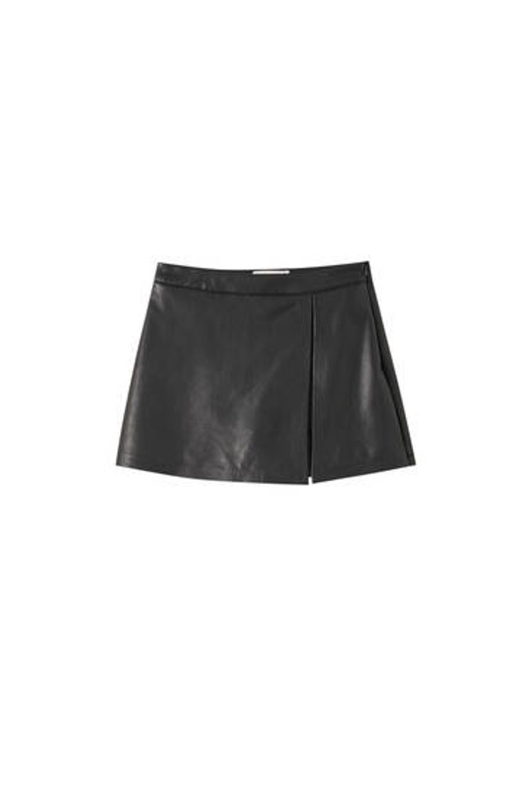 Fashion Black faux leather skort - PULL&BEAR