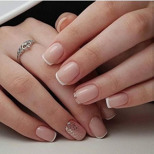 Manicura muy elegante