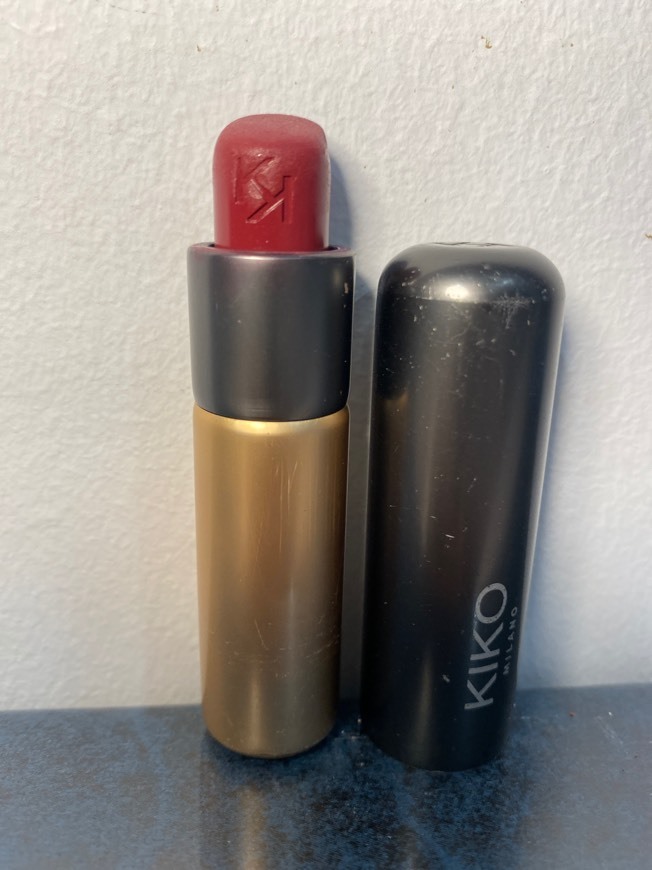 Producto Pintalabios kiko milano velvet passion matte 317