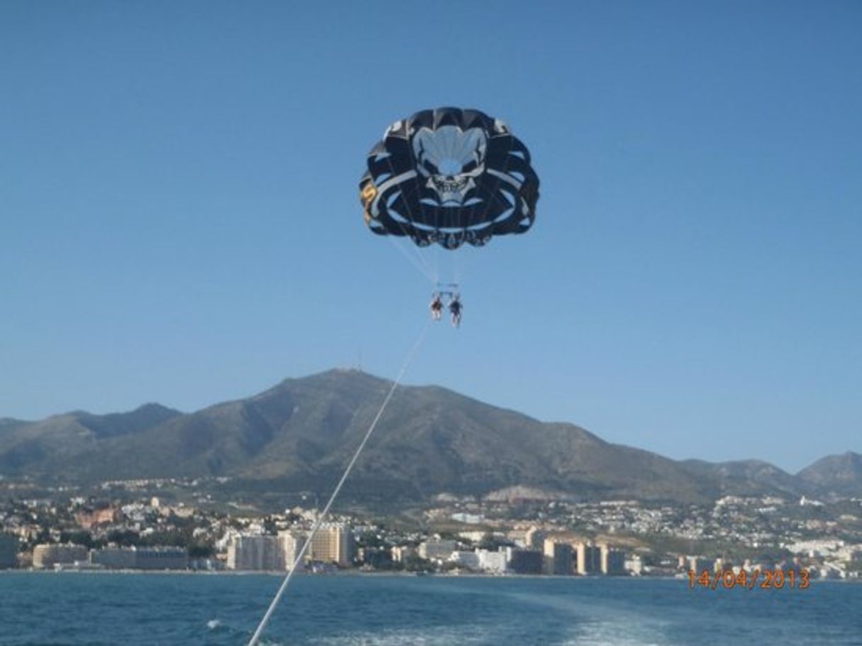 Place PIRATE PARASAILING & FUENGIROLA WATERSPORTS CENTRE