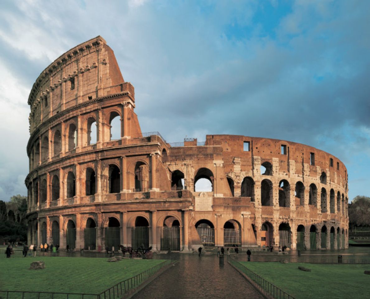 Lugar Coliseo de Roma