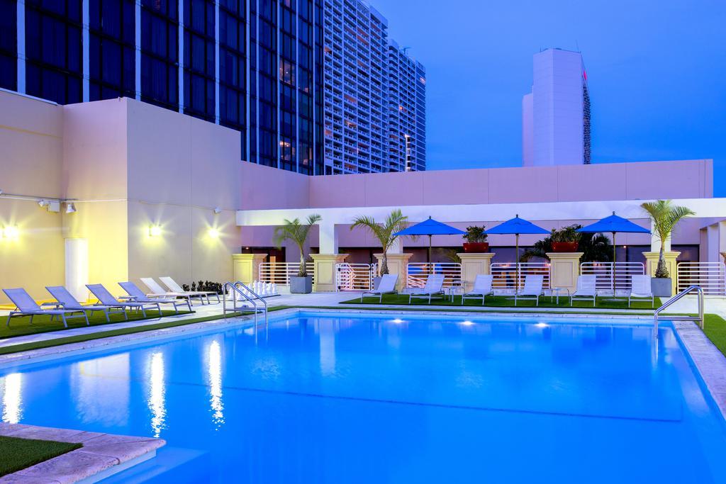 Lugar Hilton Miami Downtown