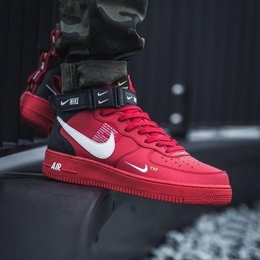 Social Nike Air Force 1 07 Mid LV8 Vermelhas

