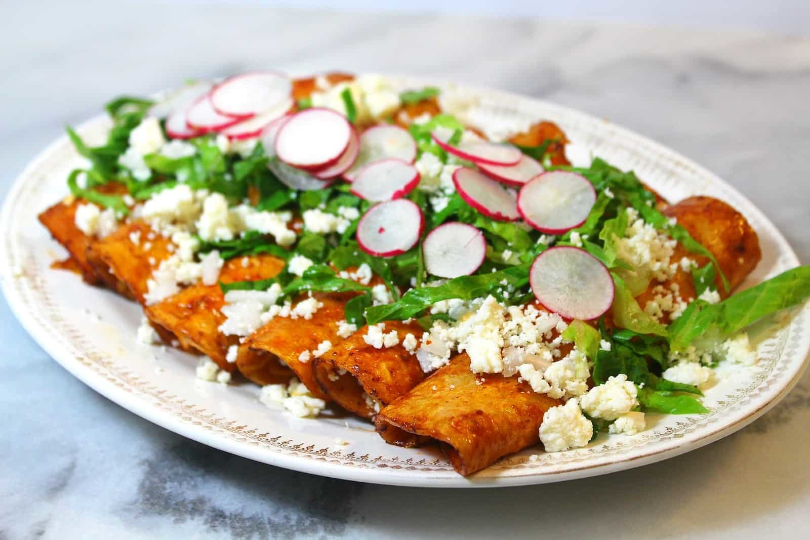 Social Enchiladas Rojas 