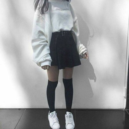 Cute skirt look