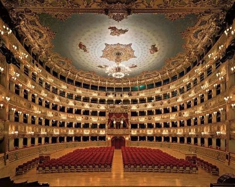 Lugar Teatro la Fenice