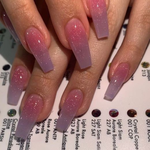Glossy nails 