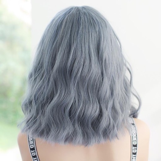 Grey wig
