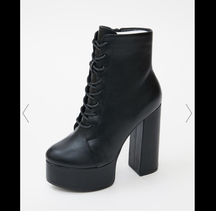 Productos Platform Heeled Ankle Boots - Faux Leather Lace Up Black