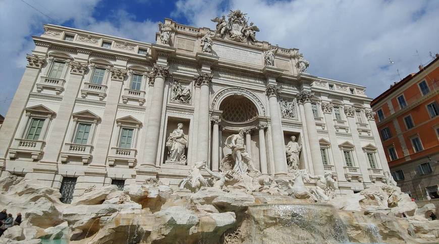 Place Fontana di Trevi